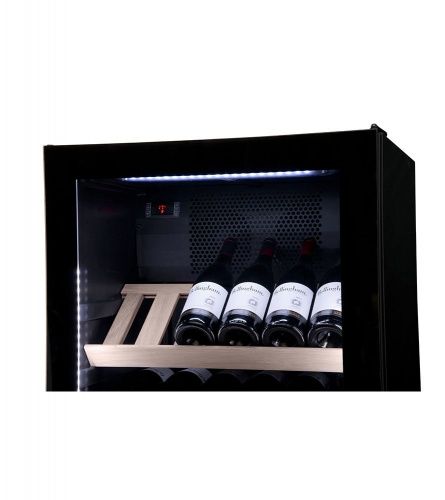 Мультитемпературный винный шкаф Vestfrost WFG 185 Black фото 5